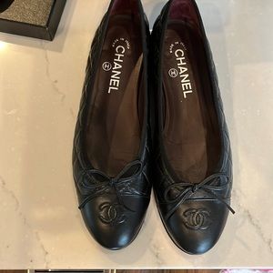 Amazing Chanel flats